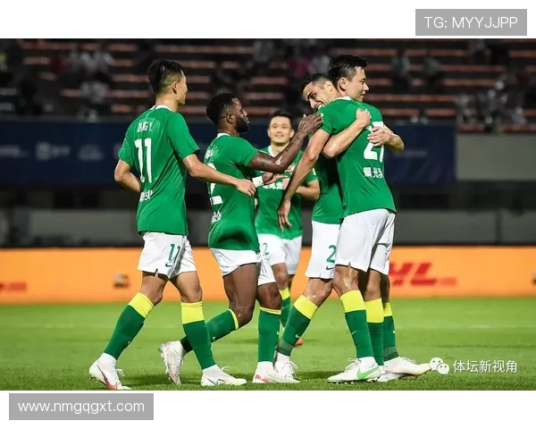 成都篮球队以59分领跑挑战赛积分榜展现强劲实力和团队合作精神