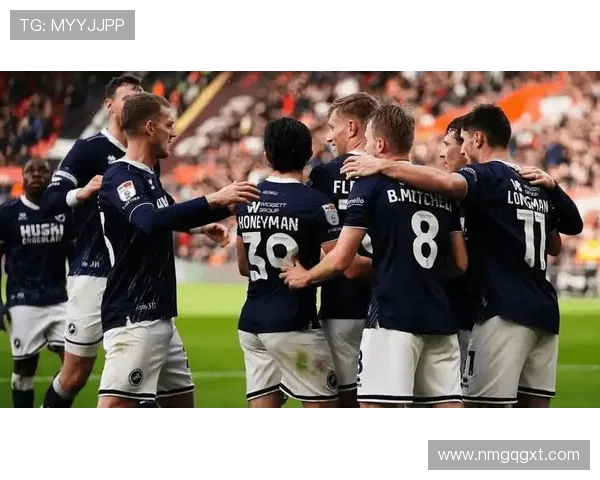 104吉灵汉姆在主场迎战朴次茅斯期待全取三分的激烈对决