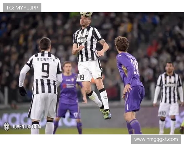 帕森拉与马卡萨的激烈对决揭示了足球战术的新趋势与挑战 帕森拉与马卡萨的激烈对决揭示了足球战术的新趋势与挑战